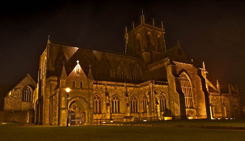I’ve enjoyed a lock-in this evening for the first time in aaages - albeit in Sherborne Abbey preparing for an organ recital tomorrow at 1.30pm.  Music by Bach, Howells and Francis Jackson.  Do join me if you find yourself in this corner of Dorset!