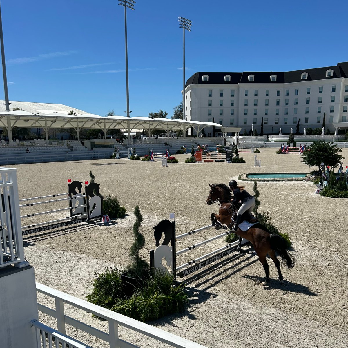 Fantasy RV Tours tweet media