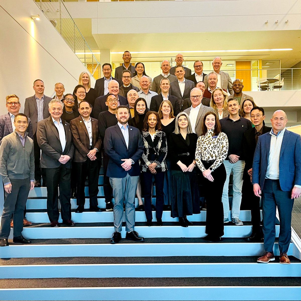 Very productive meeting at <a href="/ASALifeline/">ASA®</a> headquarters with the Committee on Economics and ASA leaders 💪🏽

A lot of important work happening led by incredible physician volunteers and ASA staff to advance the practice and economic sustainability of our specialty.