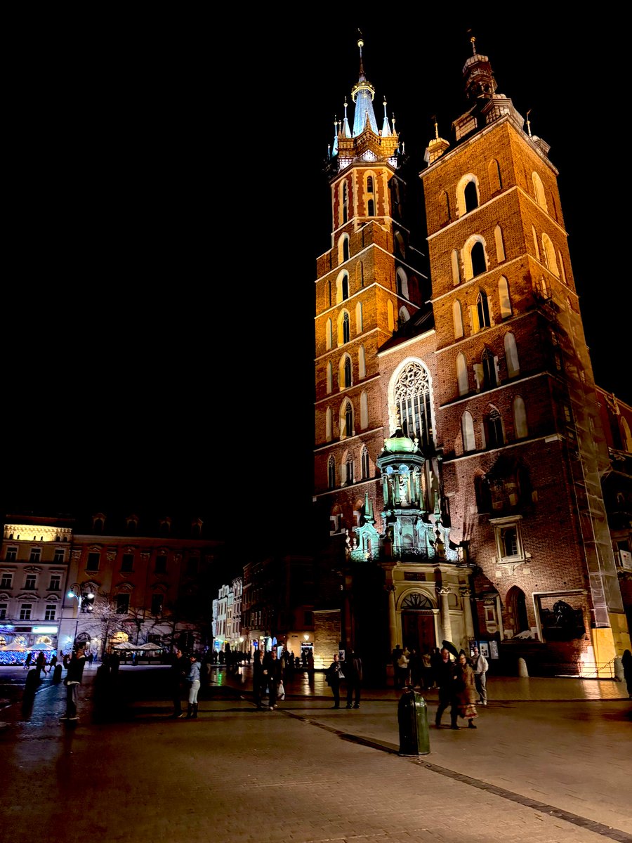 Julie Hallet (@halletjulie) on Twitter photo Bye Krakow! You’ve been great! 😃
It was a productive #ENETS25 of learning about my favourite topic with ⭐️ colleagues & friends, and more opportunities to build <a href="/CUTNETs_/">CUTNETs Group</a> 🦓🤝 to create better care for our patients 🆙
See you next year, same place, same time 🇵🇱 Bye Krakow! You’ve been great! 😃
It was a productive #ENETS25 of learning about my favourite topic with ⭐️ colleagues & friends, and more opportunities to build <a href="/CUTNETs_/">CUTNETs Group</a> 🦓🤝 to create better care for our patients 🆙
See you next year, same place, same time 🇵🇱