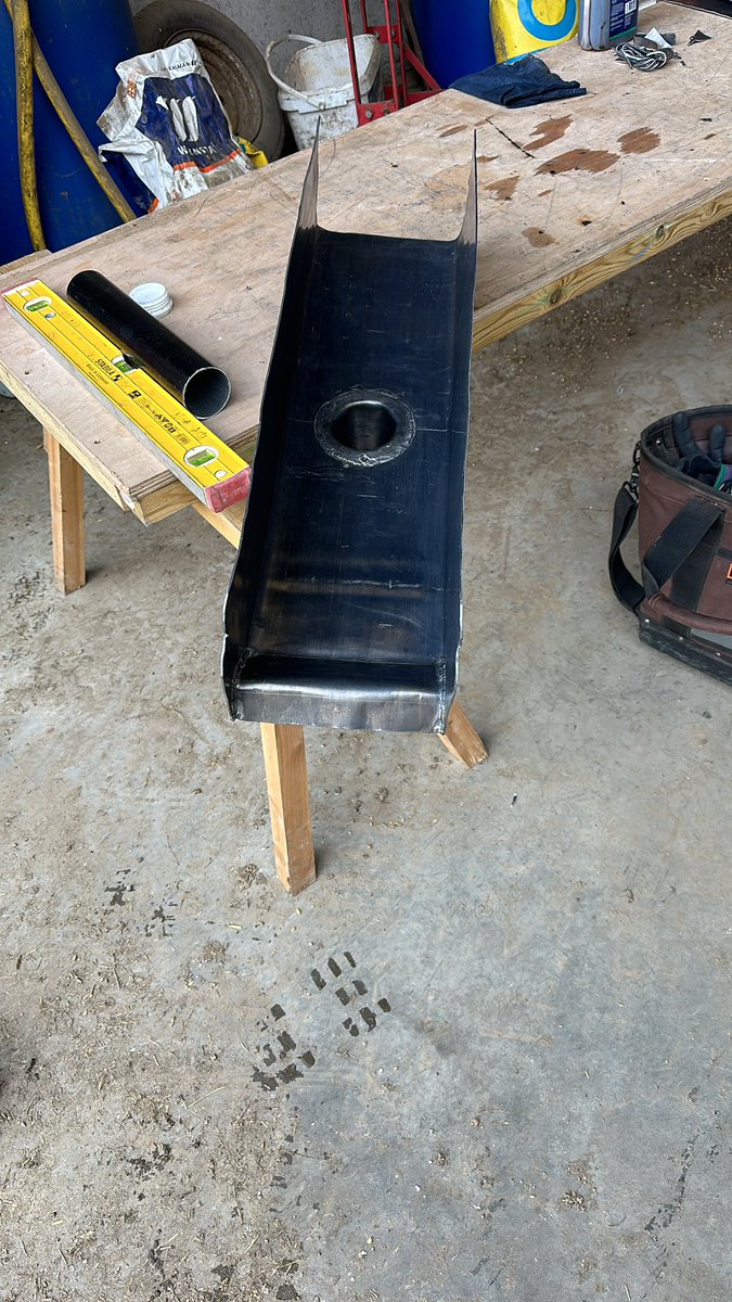 Got asked to make this for a small church to replicate the old one just the round bar to weld in and she off to her new home