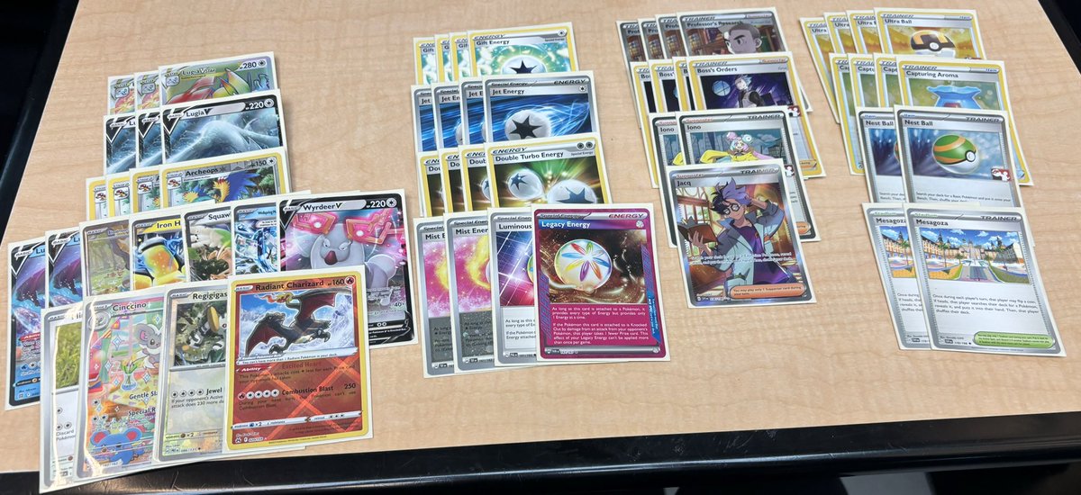 94th at Vancouver regionals, goodbye lugia you served me well 🫡 All my cup wins and five of my day 2’s have been with some variant of this deck. Wish me luck after rotation 🥴 +80 points puts me at 552 CP for the season