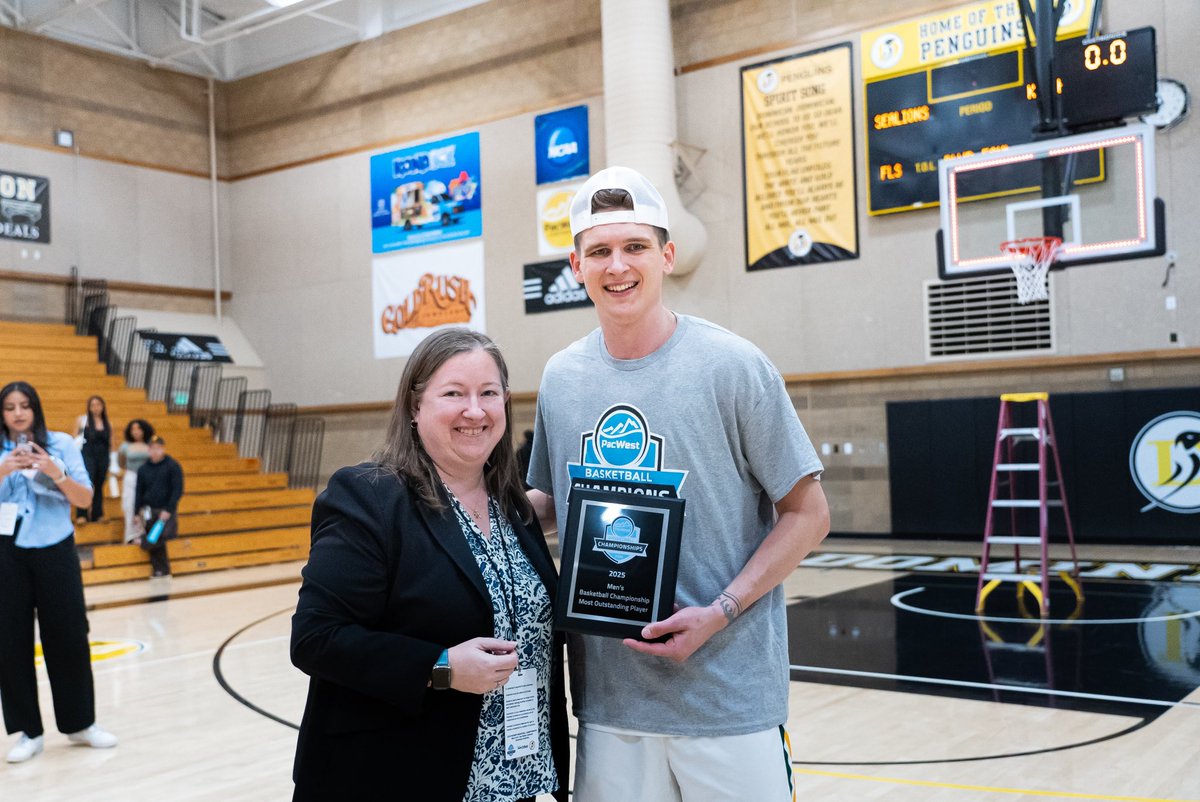 plnubasketball's tweet image. Zack Paulsen - @thepacwest Most Outstanding Player sounds about right 😉

Congrats to Seniors Zack Paulsen &amp;amp; Luke Haupt for being selected to the PacWest Conference All-Tournament Team!

#LeaveNoDoubt x #ThePoint 🟢🟡