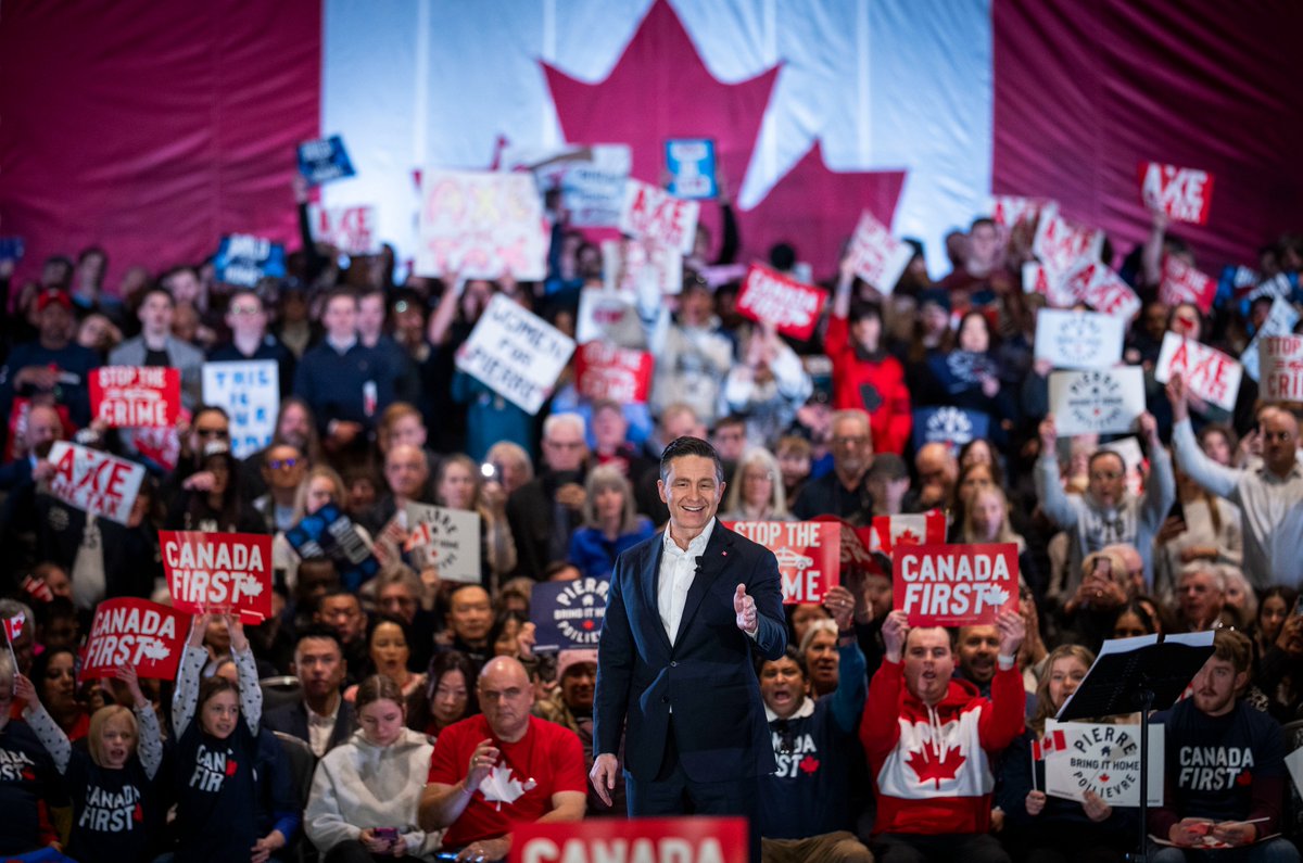 PierrePoilievre's tweet image. A beautiful Sunday afternoon in London with 2,500 common sense Canadians who are ready to bring home our jobs, businesses and the country we love!

Sign if you want to put Canada First: conservative.ca/cpc/canada-fir…