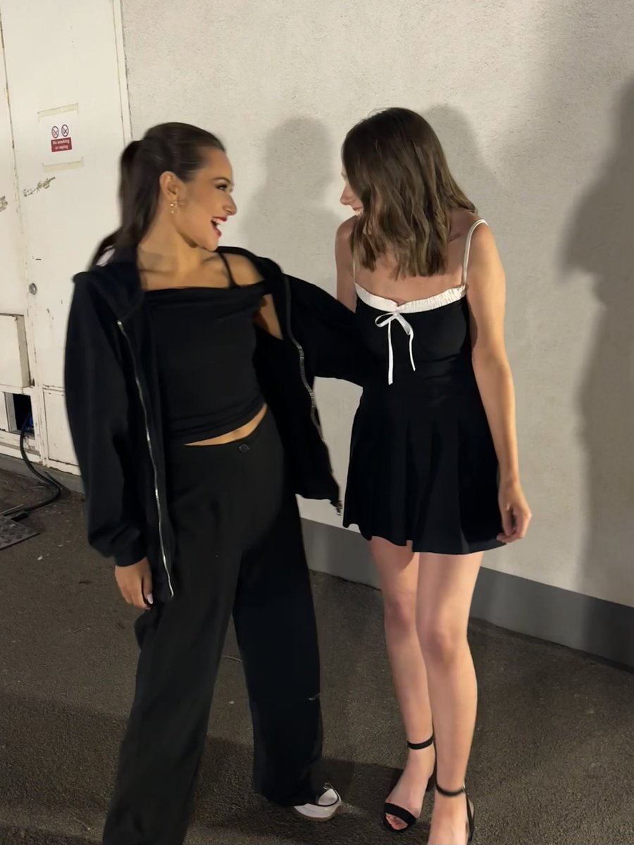 strictlyamelia's tweet photo. Margot Weeda.
I will never not be proud of you 🥹🤍
#vtmdwts #dwts https://t.co/H2QYoxVRW1