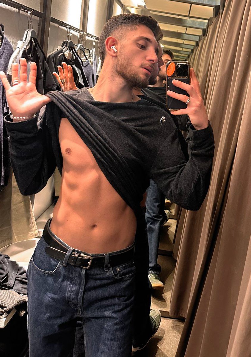 GayBoysItalia tweet media