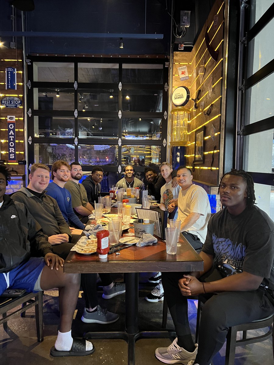 Phenomenal group of men 🐊🐊🐊 (Sorry JRob 🤣🤣🤣)