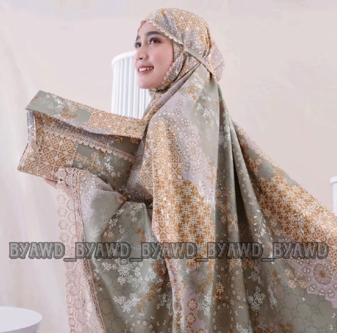 chocowchipz's tweet photo. Mukenah Maxmara Premium 2in1. Cocok nih buat Lebaran Idul Fitri nanti. Bisa buat kado untuk Mama juga lho. 

 #zonauang #zonajajan 

https://t.co/UMtv3YboCp https://t.co/SHcXmWEJZU