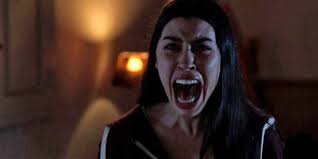 WarpedPersp's tweet photo. As part of this year's @finalgirlsfest, Keri covers Spanish horror-blend You're Not Me. Never turn up unannounced, folks! #Túnoeresyo #yourenotme https://t.co/ZX22fao0Lx https://t.co/fhN66mpowa