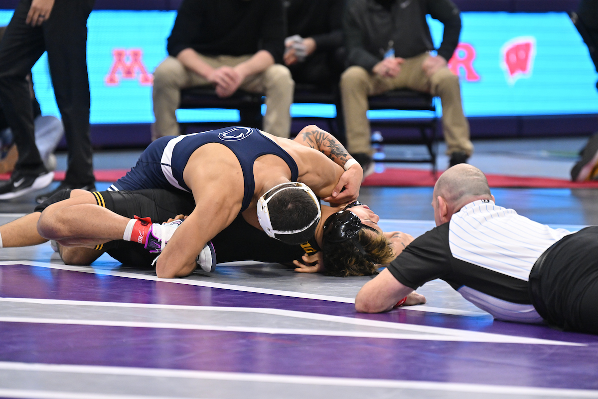 PennStateWREST's tweet photo. Shayne Van Ness rolls to a 13-0 major with nearly 4:00 RT over No. 3 Kyle Parco!
Van Ness takes third place with a 3-1 record
Heads to Philly 20-2 overall!
#PSUwr https://t.co/0eiJvFQVa9