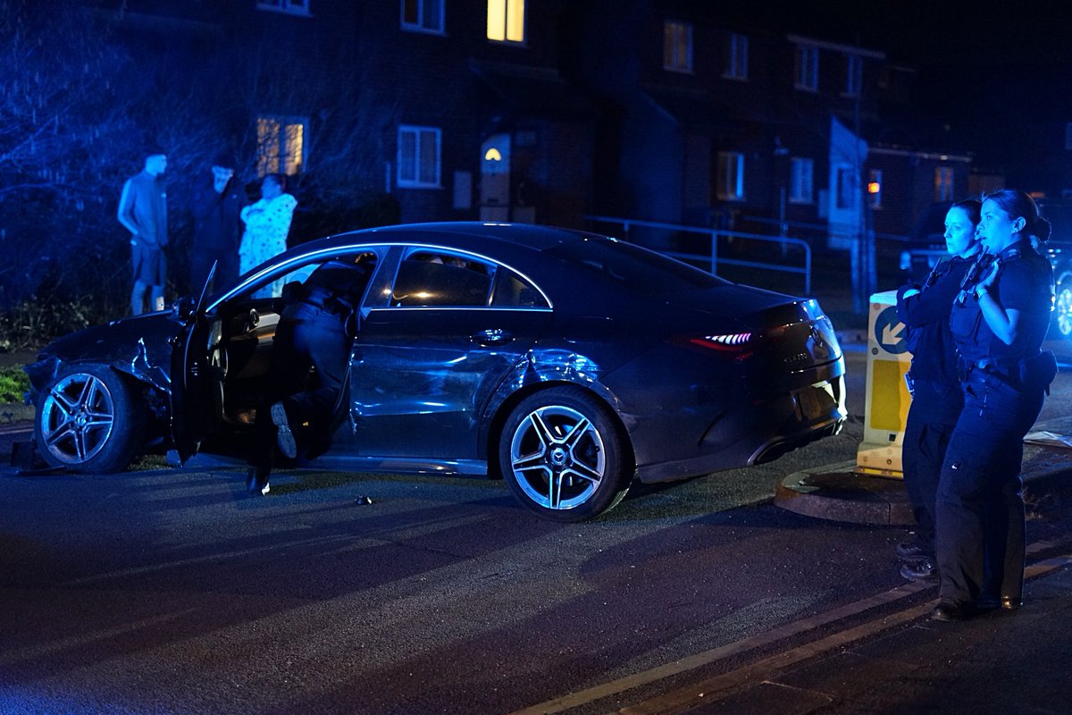 EchoDan11's tweet photo. #Eastbourne #Langney - Larkspur Drive - Fail To Stop For Police Ended With Damage To a Number Of Parked Cars - a male was arrested at scene. @Eastbournenews @brightonargus @EastSussexNews @BBCSussex @bbcsoutheast https://t.co/Zg2KiXVZXY