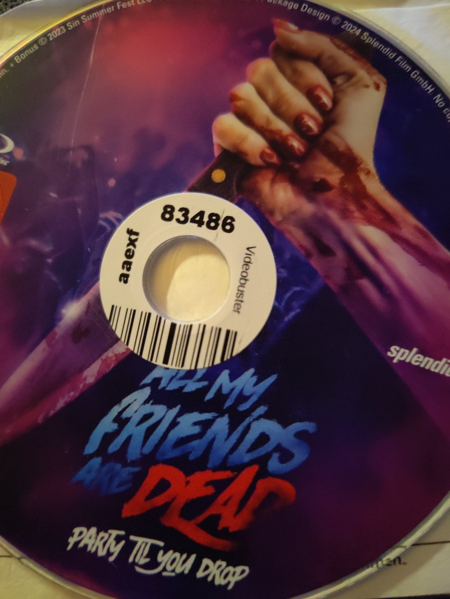 Nach langer Zeit wird es mal wieder Zeit für vorzüglichen Teenagertrash. #allmyfriendsaredead