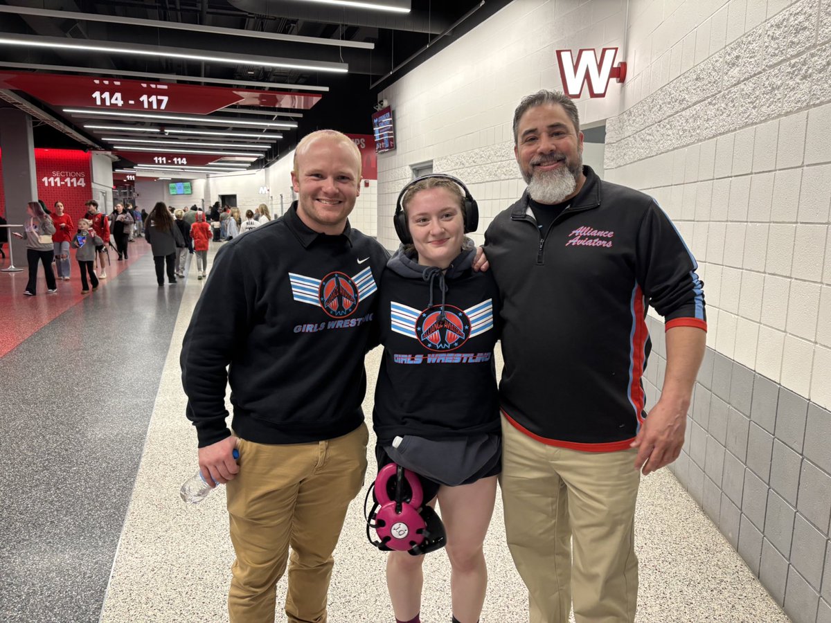 Aviator_AD's tweet image. Coach Dane, Coach Chilli and our state champion!!! #RepthatA