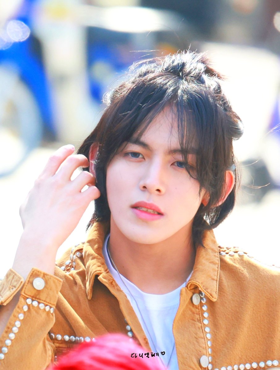 Nobody talks about this yeopie enough