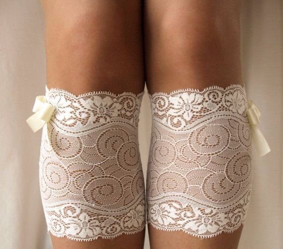 h0neyndmilk's tweet photo. a love letter to boot cuffs https://t.co/1UOeJpuKsU