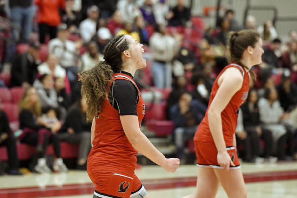 617DotBoy's tweet image. Tough! 😤 @mpr_talie so proud of you girl , you saved your best game for last and helped carry your team to victory 🏆 
#NextChapterLoading…… 🏴‍☠️