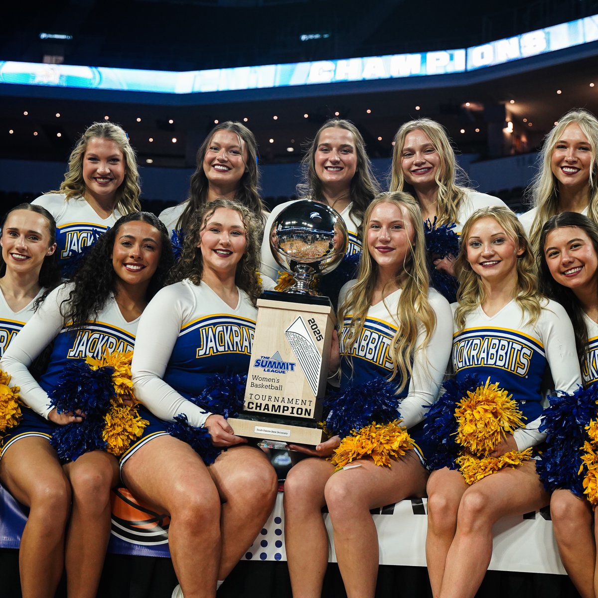 South Dakota State Jackrabbits tweet media