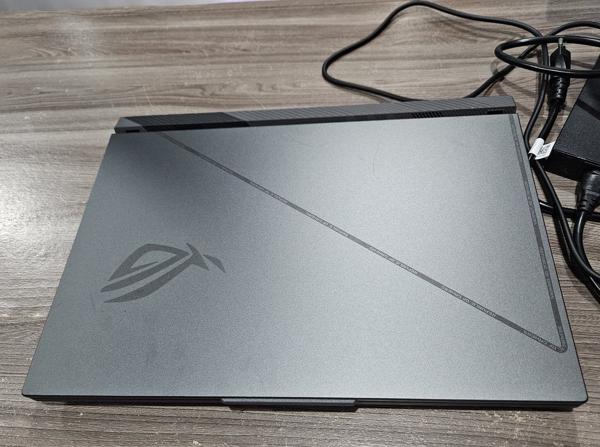 I finally got a new PC! A laptop as always. I have great expectations for this new hardware.

By the way It's the first time I'm using Windows 11, any hints for someone that is been using Windows 10?