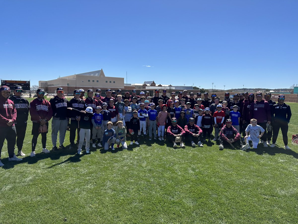 Great day at Bob Henry Field hosting local little leaguers in the annual Kiwanis Kids Day Baseball Clinic #FIGHTforSCHREiNER #d3b #SCACbsb