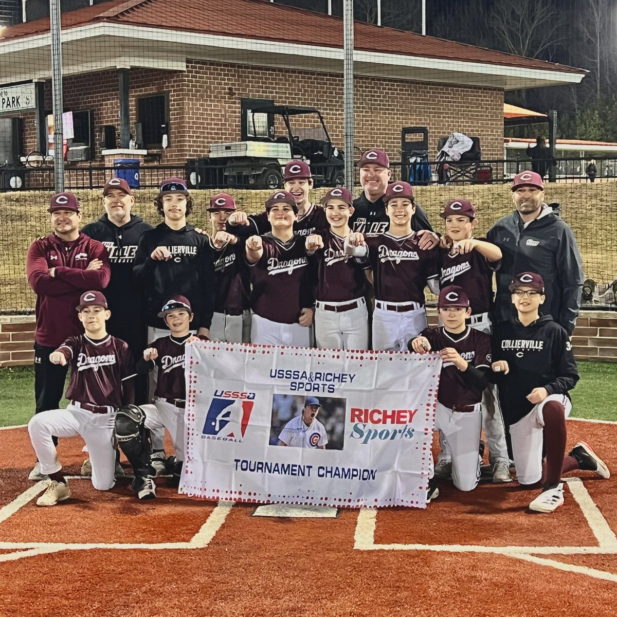 CDBaseballClub's tweet image. First 🏆of the season. 13u takes down EBC to win the championship in Oxford, MS.