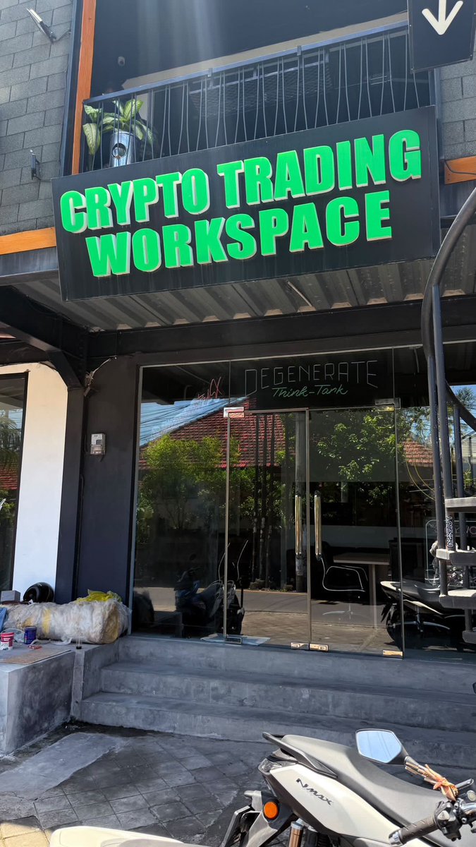 HopiumPapi's tweet image. Look what I just discovered in Bali! 👀