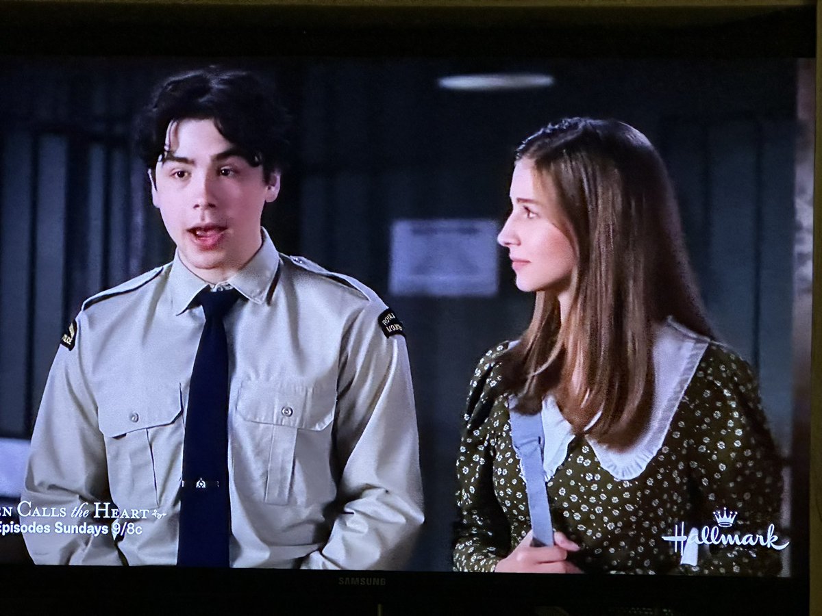 mariposa74pr's tweet image. Oli you are a genius! #MountieHandbook #SchoolProject
#Hearties