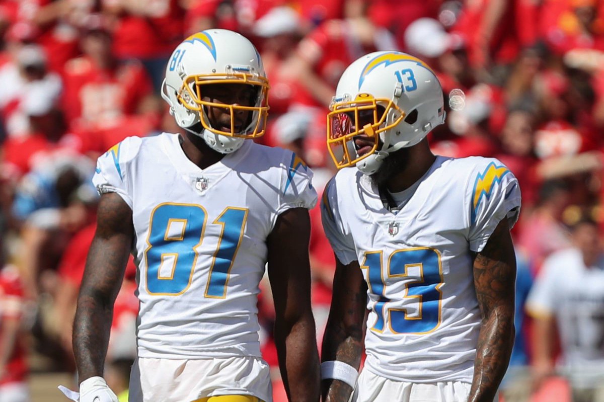 At this point I rather run it back with this duo ⚡️