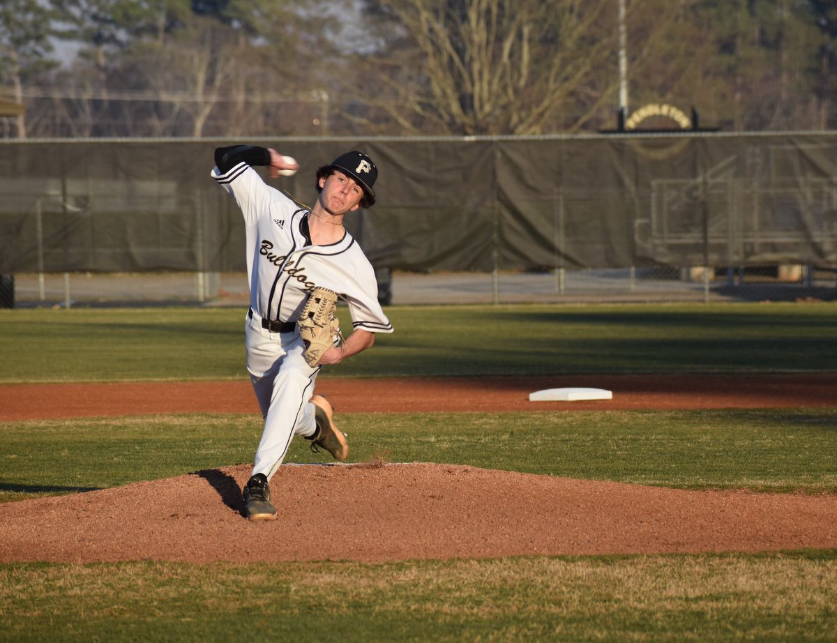 Lukevernon6 (@lukeevernon) on Twitter photo Good outing on the mound. 3.2 innings pitched 0 Earned runs, 8 strikeouts, 3 hits. <a href="/diamondprospect/">Diamond Prospects</a> <a href="/PHSDiamondDogs/">Pendleton Baseball</a> <a href="/Coach_Swag4/">Ronnie Ryan Mingin</a> <a href="/jordanspearman/">Jordan Spearman</a> Good outing on the mound. 3.2 innings pitched 0 Earned runs, 8 strikeouts, 3 hits. <a href="/diamondprospect/">Diamond Prospects</a> <a href="/PHSDiamondDogs/">Pendleton Baseball</a> <a href="/Coach_Swag4/">Ronnie Ryan Mingin</a> <a href="/jordanspearman/">Jordan Spearman</a>