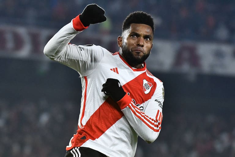 🇨🇴 MIGUEL BORJA vs. Atlético Tucumán:

◎ 8 remates.
◎ 5 errados mano a mano.
◎ 0 goles. 
◎ ¡1 historia subida a Instagram!