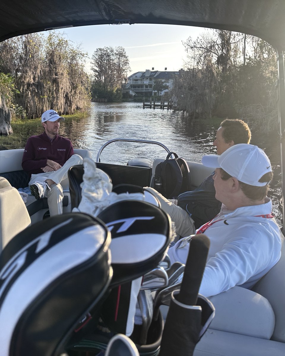 Titleist's tweet image. 7:30 a.m. Monday morning: Take a boat ride across the lake from Bay Hill to surprise members of #TeamTitleist.  

5:50 p.m. Sunday evening: Roll in a 3-footer to win the @APinv.👌