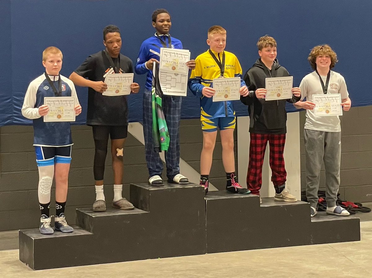 Congratulations to our Middle School Wrestlers who competed at NYWAY this past weekend. 

Daniel Heyward, Daniel Khinkis, Paul Alabama and Sergio Ridgeway (3rd Place in D8,  136 pounds)