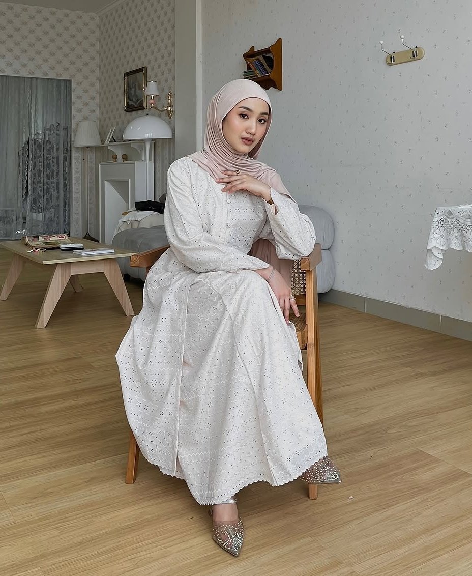 findanythings's tweet image. siapa yang masih belum nemu baju lebaran yang oke? SINI KUMPUL‼️

aku mau spill beberapa rekomendasi dress dan tunik buat kalian😜