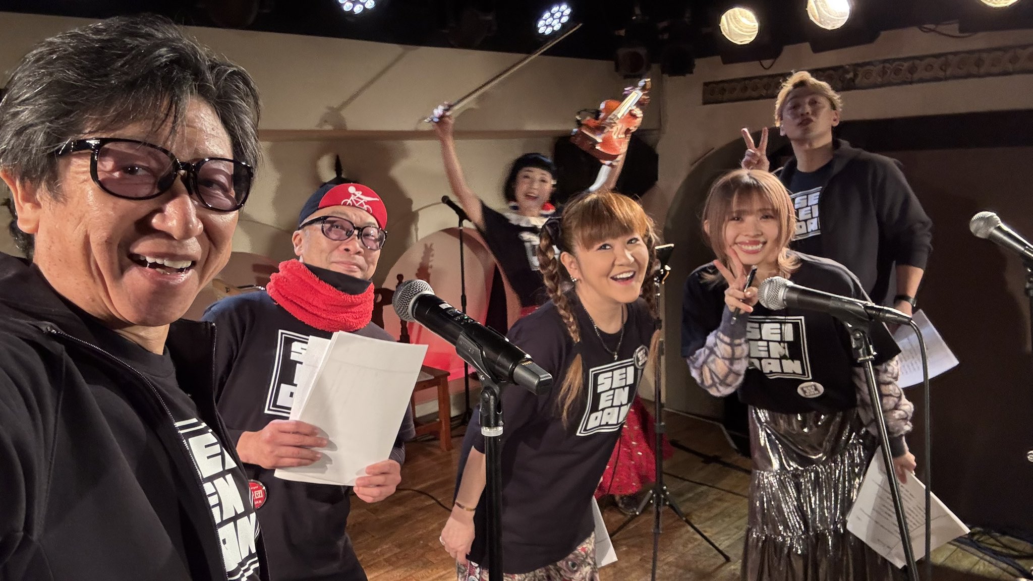 声援団 声優 直筆サイン色紙 井上和彦さんなど 声援団 声優 直筆サイン色紙 井上和彦さんなど