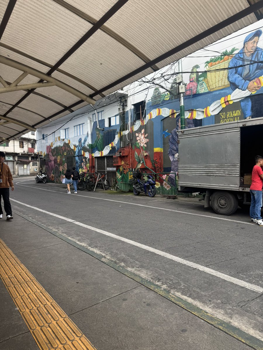 Pauma ti biyag ngem masapol lumaban..
(Nakakapagod ang buhay laban lang)#Bauio