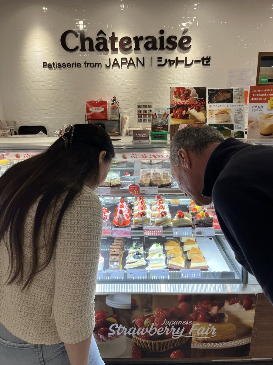 Simon Sheard (@sheard_simon) on Twitter photo How many lecturers does it take to choose the right cake <a href="/VikkiWynn1/">Vikki Wynn</a> ? <a href="/PGCEIDL/">@PGCEIDL International Initial Teacher Training</a> <a href="/UoSPGCEEYT/">@UoSPGCEEYT</a> <a href="/UoSiQTS/">UoSiQTS</a> on tour How many lecturers does it take to choose the right cake <a href="/VikkiWynn1/">Vikki Wynn</a> ? <a href="/PGCEIDL/">@PGCEIDL International Initial Teacher Training</a> <a href="/UoSPGCEEYT/">@UoSPGCEEYT</a> <a href="/UoSiQTS/">UoSiQTS</a> on tour