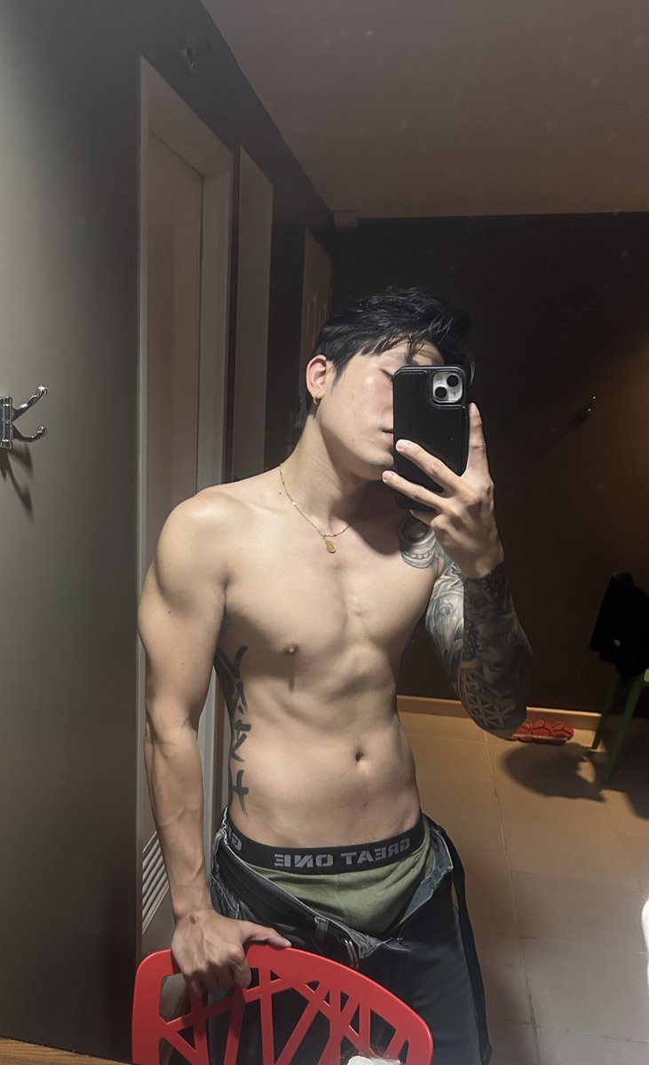 MIKE VERDE 🍌💦 tweet media