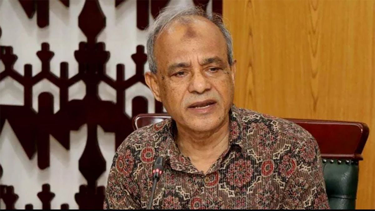 ভোরে স্বরাষ্ট্র উপদেষ্টার আকস্মিক থানা পরিদর্শন