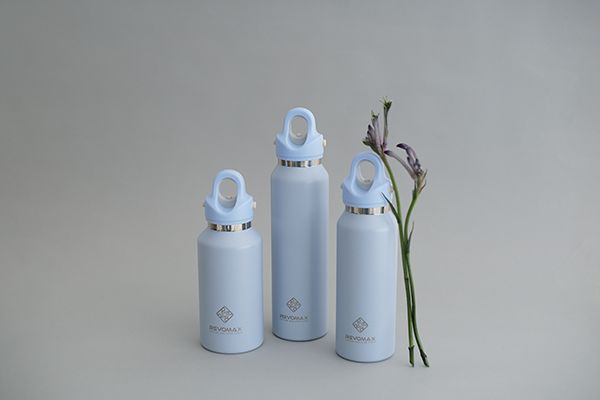 心踊るペールカラーのサーモボトルはいかが❔キャップカラーをカスタム＆炭酸も持ち歩けるハイスペな水筒だよ🩵🫧
ボトルブランド「REVOMAX」から登場した2種類の新色ボトルをご紹介❕春らしいペールカラーで彩られた新作です👀✨
trilltrill.jp/articles/40394…