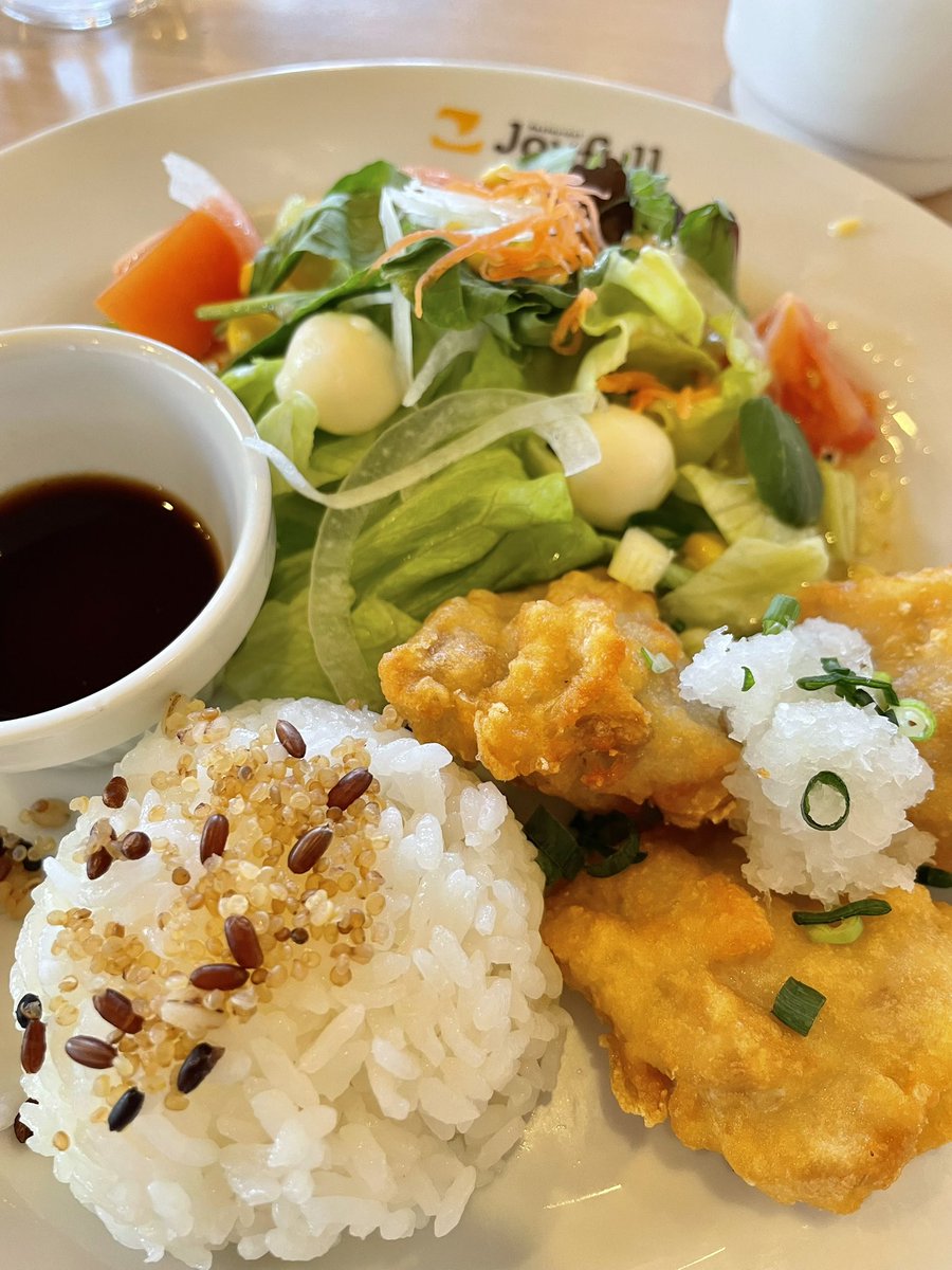 robin_4yu's tweet photo. 人が亡くなり生活が止まるというのはものすごく大きなことだなぁって
手続きやら片付けやらを進めながらあらためて思う

片付けマジ大変💧
クリーンセンターの人に顔おぼえられる日も近いかと https://t.co/e5FWvvdRZV
