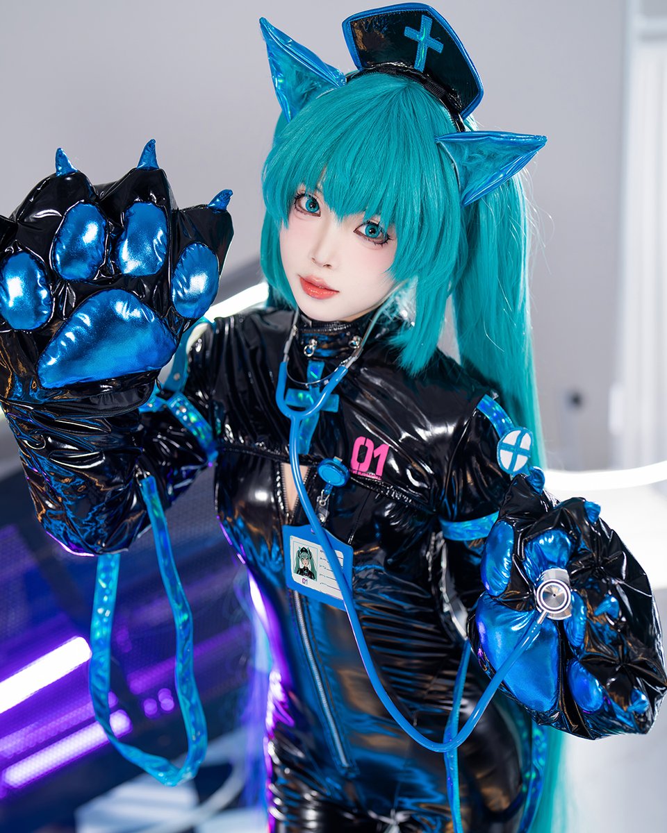 mobbunny1's tweet image. HOLD ON!!!🎤Princess Singer is
coming!!!

🩵ow.ly/Toqh50VewVb

🩷ow.ly/Qy2r50VewVg

Check ow.ly/HW6T50VewV4 for more anime girl cosplay

#mobbunny #mikuday #vocaloidcosplay #rabbithole #cosplay