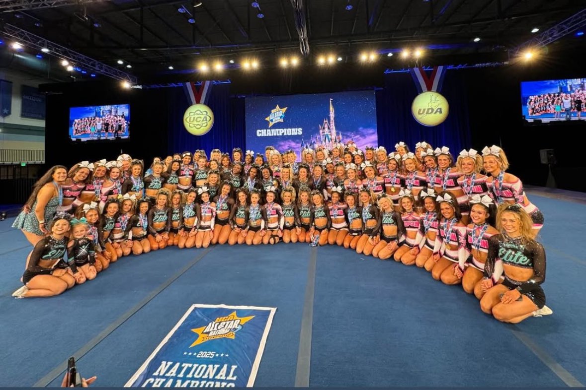 messycheerr's tweet photo. @sharkiesacademy https://t.co/BzTFHYyW65