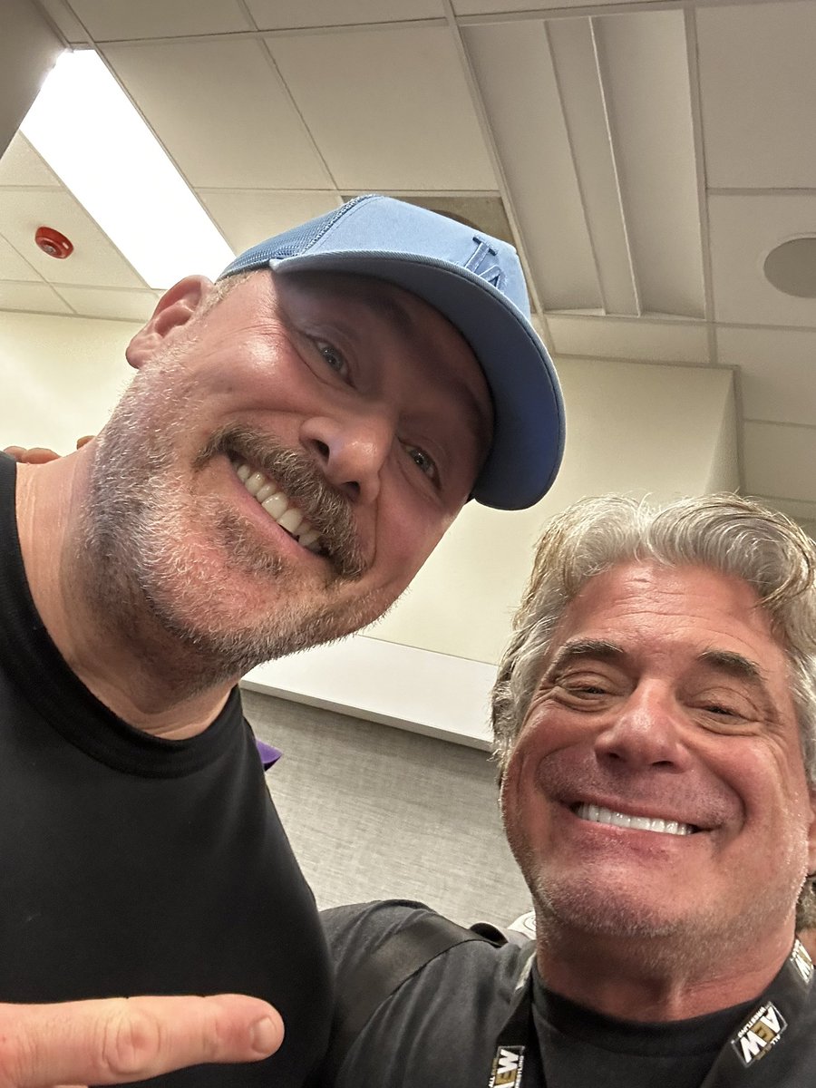 RIGGS (@realscottyriggs) on Twitter photo caught up with Will Sasso tonite in LA.. such cool dude caught up with Will Sasso tonite in LA.. such cool dude