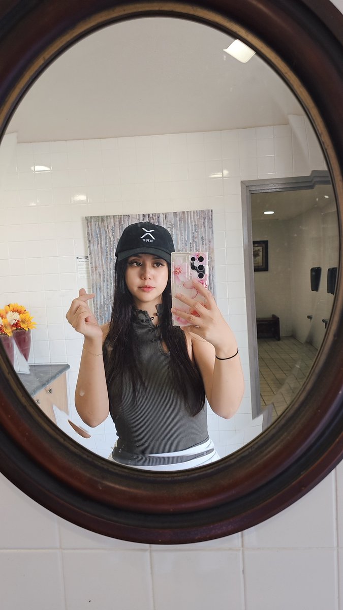 Who else believes in #XRP 🫶