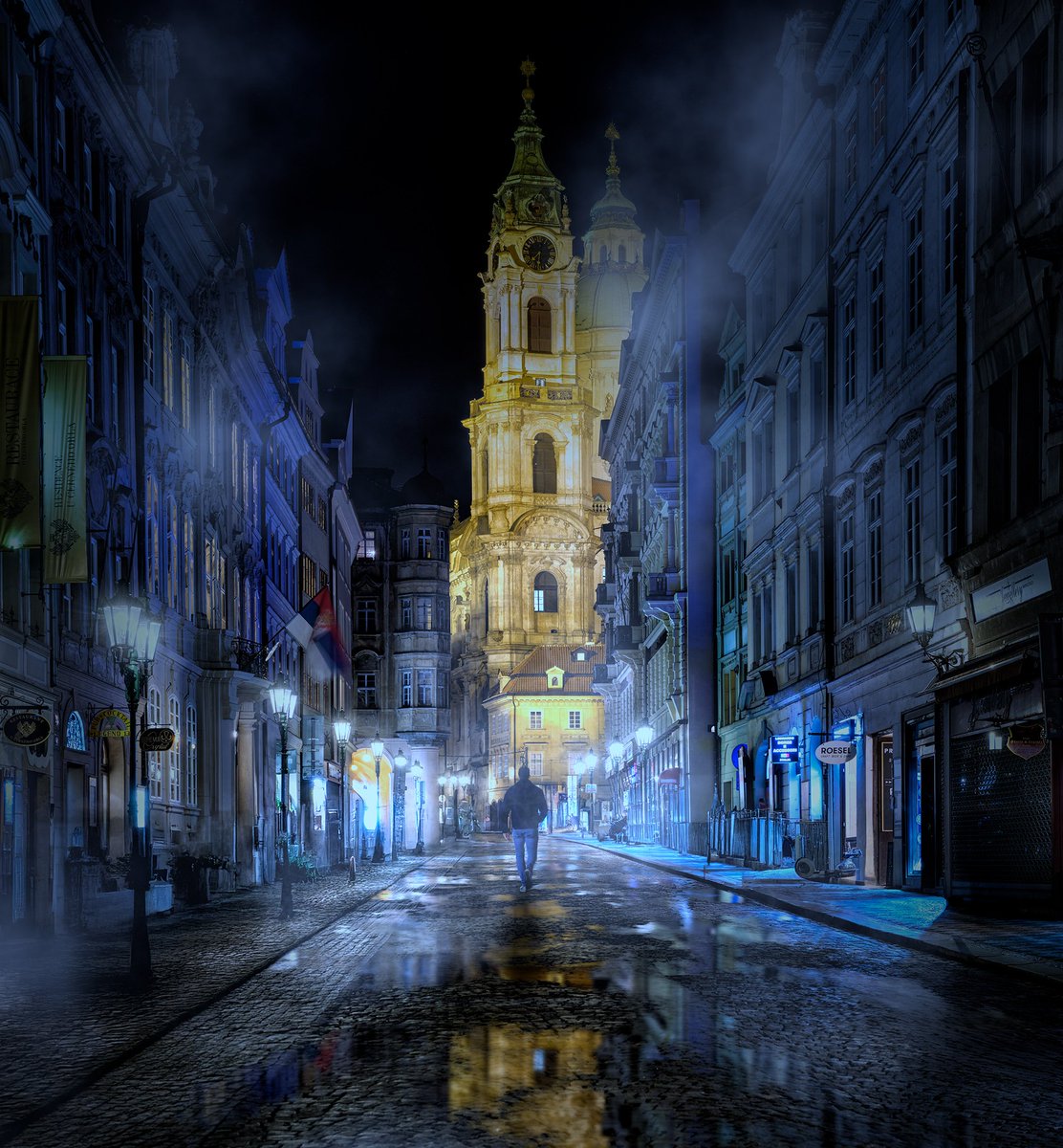 danielkhc's tweet image. Midnight stroll in Prague
