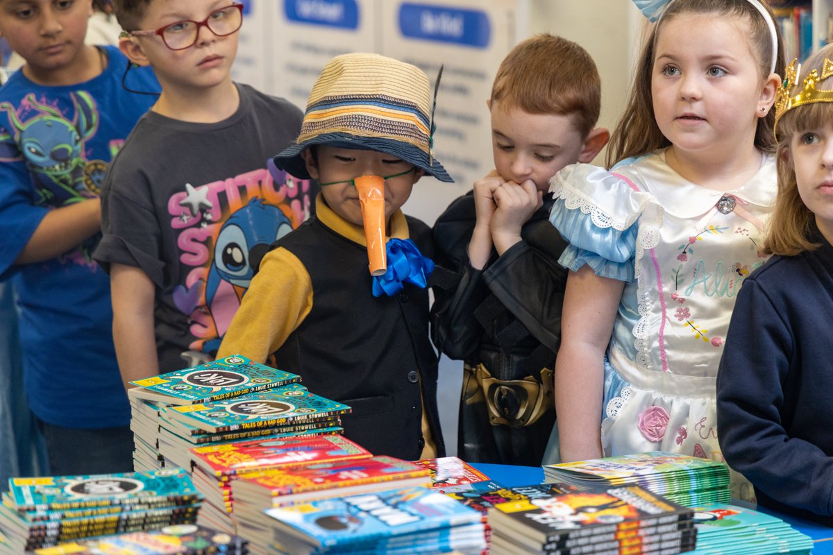 Plover School (@ploverschool) on Twitter photo 📚✨ What a World Book Day at Plover School!
The <a href="/Literacy_Trust/">National Literacy Trust</a> gifted every child a book & led storytelling sessions with <a href="/PhilShepp/">Phil Sheppard</a>! We also welcomed <a href="/SallyJameson/">Sally Jameson MP</a> MP, who met our students. 💛📖
📖 Read more 👉 ploverschool.co.uk/plover-school-…
#WorldBookDay #LoveReading 📚✨ What a World Book Day at Plover School!
The <a href="/Literacy_Trust/">National Literacy Trust</a> gifted every child a book & led storytelling sessions with <a href="/PhilShepp/">Phil Sheppard</a>! We also welcomed <a href="/SallyJameson/">Sally Jameson MP</a> MP, who met our students. 💛📖
📖 Read more 👉 ploverschool.co.uk/plover-school-…
#WorldBookDay #LoveReading