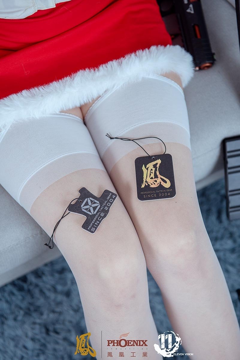 我又来更新正经产品宣传照了……
投稿大佬们:<a href="/sossiwa/">格林'S</a> 
                        <a href="/charles_iyi/">Charles ART</a> 
                        <a href="/NTphotographyNT/">青丘老九</a> 
#丝袜 #高跟鞋 #白丝 #丝袜美腿 #吊带袜