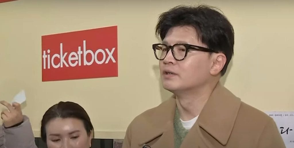 Modularcapital's tweet image. South Korean presidential candidate Han Dong-hoon has proposed deregulating crypto and approving Bitcoin ETFs. In a March 9 interview, he stressed the need to reverse President Yoon Suk-yeol’s martial law declaration from last December.