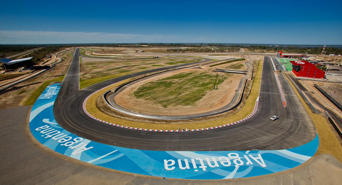 Adriiianef (@adriiianef) on Twitter photo IT'S RACE WEEK (la concha de tu madre)
#MotoGP IT'S RACE WEEK (la concha de tu madre)
#MotoGP