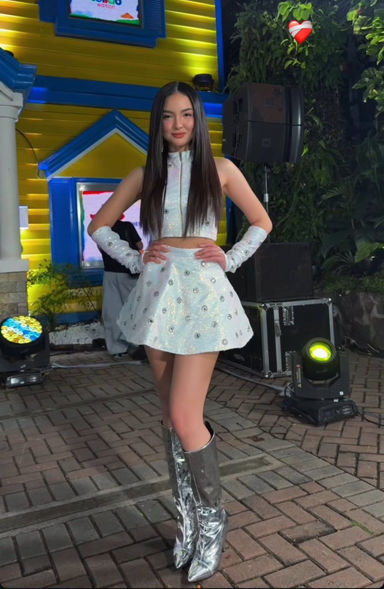 Ganda naman nang nakshie ko na yarn?!! Infernes mukhang madami pang endorsement nakaline-up kay Kaisha sana naman makasama niya si Queen Juday sa kahit anong projects. Wokrshop workshop ka lang dyan nakshie at diretsuhin ang dila sa pagtatagalog.. hahaha!