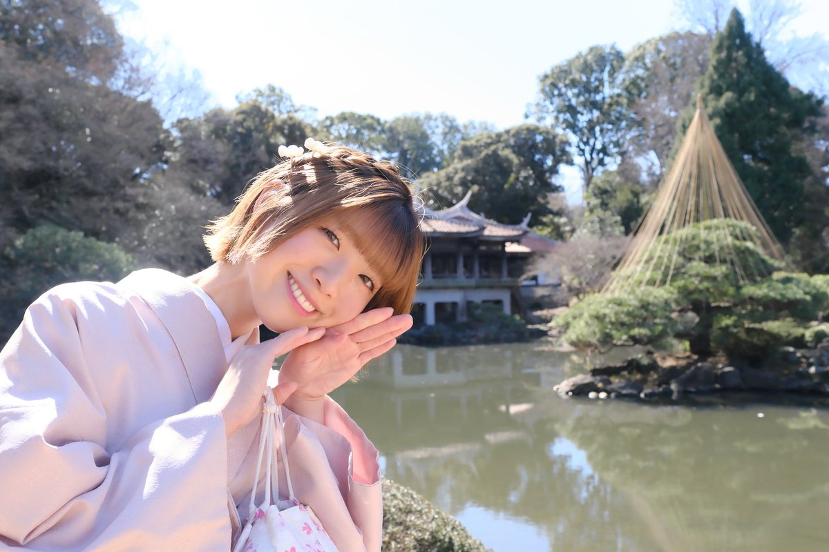 🌸🌸🌸
あったかいですね〜
実は2月末に撮れた寒桜満開(  ¨̮  )
春先取りしてました♪
((桜の周り、はちが凄かった🐝))